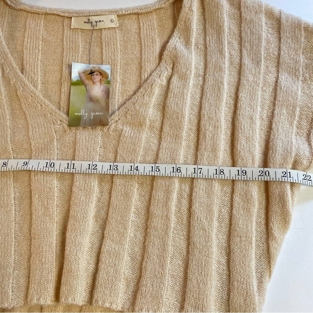 Molly Green Trinity V-Neck Cropped Sweater Cream Size Large - Picture 10 of 10